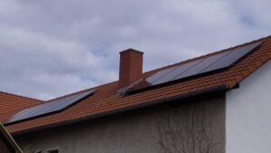 Hybridní elektrárna - Nalžovice - panely na západ 2
